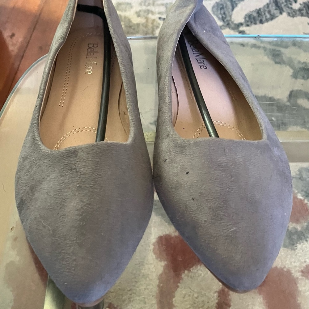 Bella Marie Gray Pointed-Toe Flats